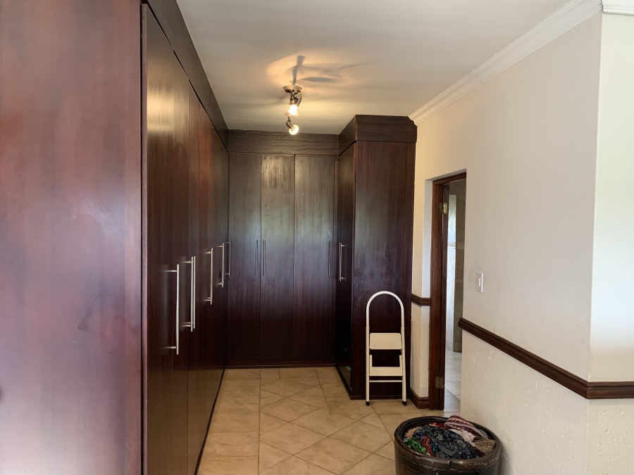 5 Bedroom Property for Sale in Birdwood Estate North West